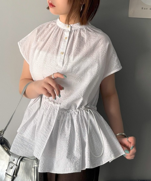 classicalelf(クラシカルエルフ)の「大人カジュアルに活躍。前後2wayサッカー素材アシンメトリーティアードフリルプルオーバー(シャツ/ブラウス・レディース・ブラック系その他/オフホワイト/ストライプ/ブラック/ブラック×グレー・X-LARGE/MEDIUM/LARGE/SMALL)」の9枚目の写真