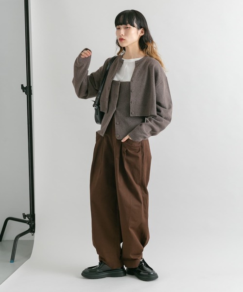 KBF(ケイビーエフ)の「ポケットディティールパンツ(その他パンツ・レディース・ベージュ/ブラウン/ネイビー・ONE)」の21枚目の写真