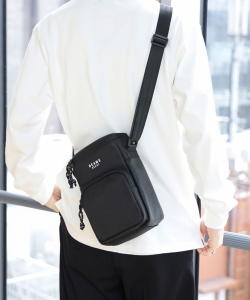 BEAMS HEART(ビームスハート)の「ポリエステル 杢素材 ボックス ショルダーバッグ【ユニセックス】(ショルダーバッグ・メンズ・チャコールグレー/ブラック・ONE SIZE)」の16枚目の写真