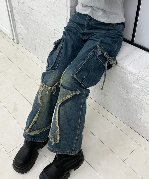 lilful(リルフル)の「スターダメージワッペン ウォッシュデザイン サイドリボンデニムカーゴパンツ(デニムパンツ・レディース・ブラック/ブルー・S/M/L)」の9枚目の写真