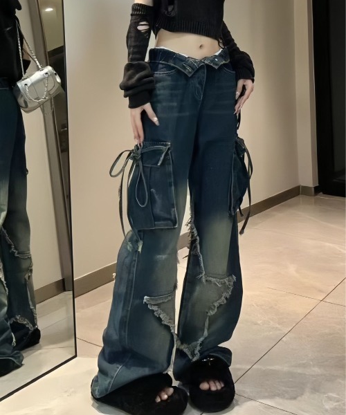 lilful(リルフル)の「スターダメージワッペン ウォッシュデザイン サイドリボンデニムカーゴパンツ(デニムパンツ・レディース・ブラック/ブルー・S/M/L)」の15枚目の写真