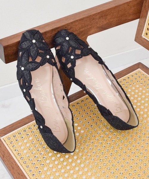 Bridget Birkin】フラワーカットワークラメパンプス(551032