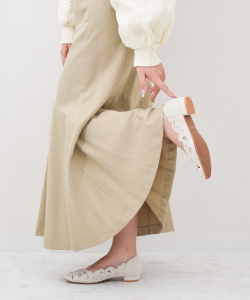 Bridget Birkin】フラワーカットワークラメパンプス(551032