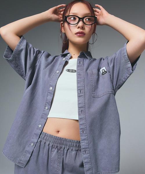 X-girl（エックスガール）の「FADED FACE S/S SHIRT（シャツ/ブラウス・レディース・ブラック/グレー/ピンク・S/M）」の2枚目の写真