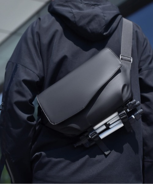 L LABEL（エルラベル）の「撥水加工ショルダーボディバッグ（ショルダーバッグ・メンズ・ブラック/ネイビー・FREE）」の14枚目の写真