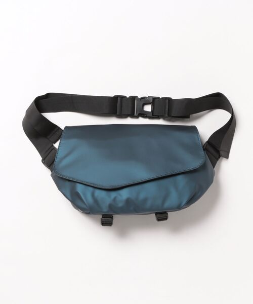 L LABEL（エルラベル）の「撥水加工ショルダーボディバッグ（ショルダーバッグ・メンズ・ブラック/ネイビー・FREE）」の5枚目の写真