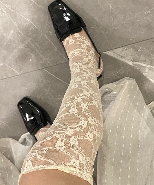 c.u.l（シーユーエル）の「フラワーレース ニーハイソックス レースソックス cula1127（ソックス/靴下・レディース・ブラック/アイボリー/ピンク/ホワイト・FREE）」の14枚目の写真