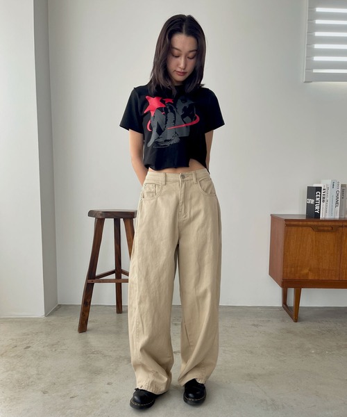 FOLLOWIN(フォロウィン)の「アシンメトリーロックプリントTシャツ(Tシャツ/カットソー・レディース・ブラック/ホワイト/ピンク・FREE)」の19枚目の写真