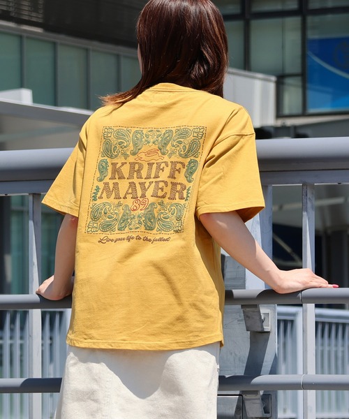 KRIFF MAYER Lady's Collection(クリフメイヤーレディースコレクション)の「【綿100%】バンダナプリントゆるT(Tシャツ/カットソー・レディース・イエロー/ブラック/セージグリーン/グレー/オフホワイト/カラフル/パープル・LARGE/MEDIUM)」の6枚目の写真