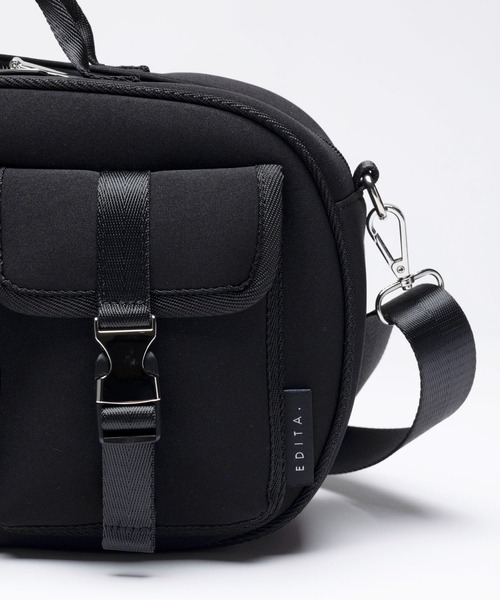 EDITA.（エディータ）の「ネオプレン ラウンド バックルポケット 2wayバッグ　2WAY / 軽量（ショルダーバッグ・レディース・ブラック/カーキオリーブ・FREE）」の16枚目の写真