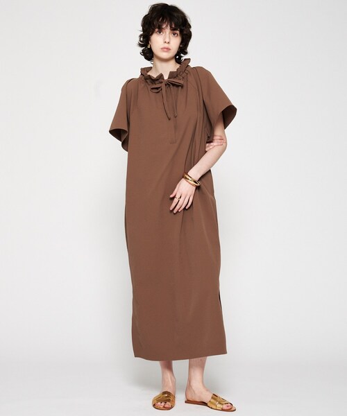 cloenc（クロエンス）の「【手洗い可】フリルリボンワンピース（ワンピース・レディース・ブラック/キャメル・02/01）」の4枚目の写真