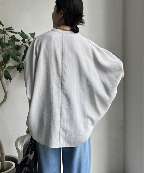 DouDou(ドゥドゥ)の「【WEB限定】タンブラーブッチャー袖ギャザーシャツ(シャツ/ブラウス・レディース・ライトグレー/ネイビー/サックスブルー/グリーン系その他・FREE)」の13枚目の写真