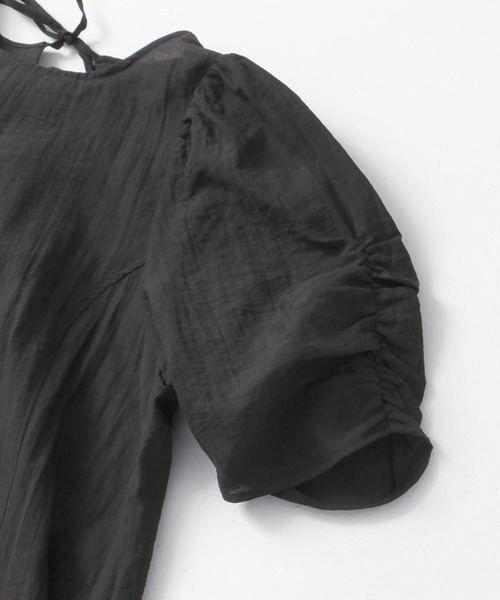 KBF(ケイビーエフ)の「ギャザースリーブフレアワンピース(ワンピース・レディース・チャコールグレー/イエロー系その他/ブラック・ONE)」の19枚目の写真