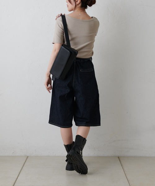 COLONY 2139（コロニートゥーワンスリーナイン）の「スクエアネックリブ半袖プルオーバー（Tシャツ/カットソー・レディース・ブラック/ホワイト/ブラウン/グレイッシュベージュ/チャコールグレー・SMALL/MEDIUM/LARGE）」の16枚目の写真