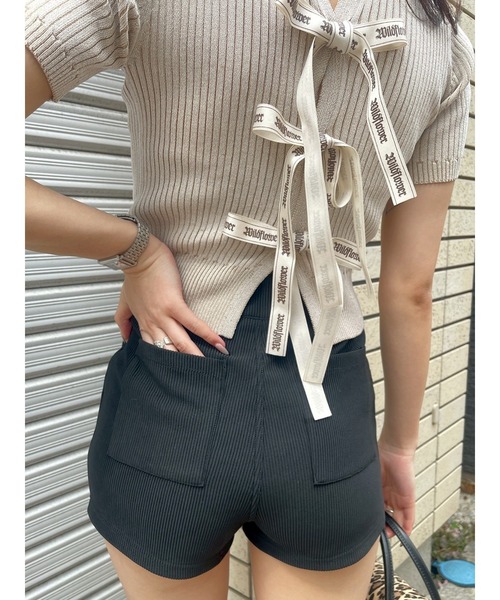 EVRIS（エヴリス）の「ハーフスリーブバックオープンリボンニットトップス（ニット/セーター・レディース・ブラック/ブルー/ピンク/ベージュ・FREE）」の9枚目の写真