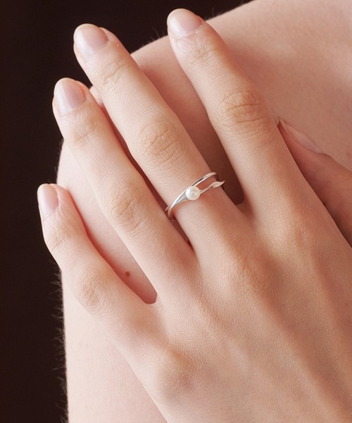 ALLURELLE(アリュレル)の「【ALLURELLE】淡水パール 1粒パールリング silver925 KNF-TP ※(リング・レディース・シルバー/ゴールド・FREE)」の1枚目の写真