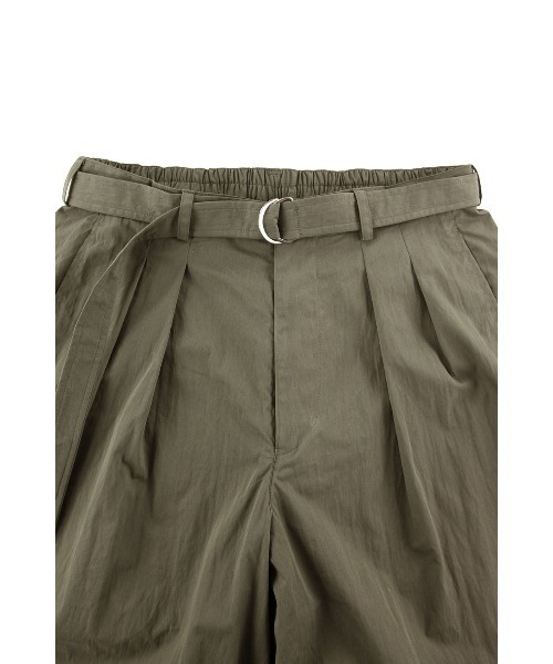 ALEXIA STAM（アリシアスタン）の「Barrel Leg Pants /ワイドタックパンツ（その他パンツ・レディース・カーキ/チャコールグレー・S/M）」の17枚目の写真