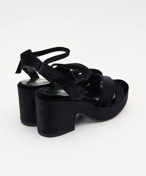 martinique（マルティニーク）の「【STRINGART /ストリングアート】GIULIETTA VELVET（サンダル・レディース・ブラック/ライトグレー・36/38/37）」の7枚目の写真