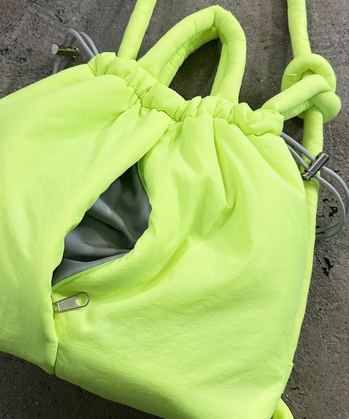 COMMON WARE（コモンウェアー）の「EM:cheek チーク puff kinchaku 2WAY tote パフ巾着2WAYショルダーバッグ（ショルダーバッグ・レディース・ブラック/パープル/グレー/イエロー・FREE）」の11枚目の写真