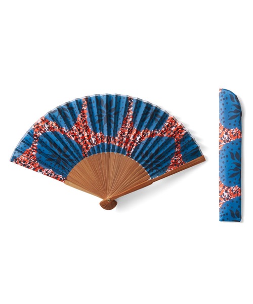 IEDIT(イディット)の「IEDIT アフリカンプリント柄で気分があがる 大人の華やか扇子(扇子/うちわ・レディース・オレンジ系その他/ブルー系その他/グリーン系その他・ONE SIZE)」の3枚目の写真