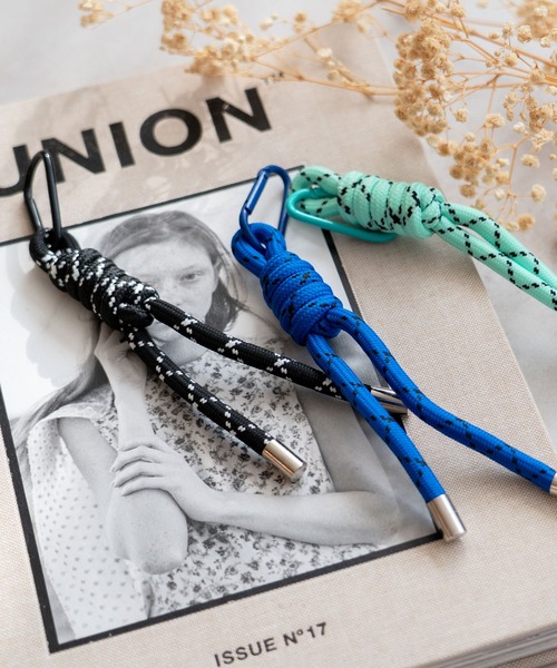 VitaFelice（ヴィータフェリーチェ）の「コードストラップチャーム パラコードキーホルダー カラビナ付き（チャーム・レディース・ブラック/ブラウン/ブラック系/ミント/ブルー系・FREE）」の7枚目の写真