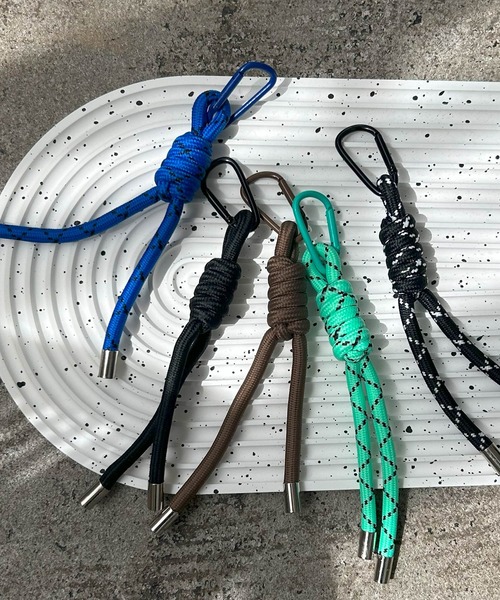 VitaFelice（ヴィータフェリーチェ）の「コードストラップチャーム パラコードキーホルダー カラビナ付き（チャーム・レディース・ブラック/ブラウン/ブラック系/ミント/ブルー系・FREE）」の12枚目の写真