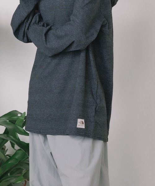 THE NORTH FACE(ザノースフェイス)の「日本未発売 THE NORTH FACE/ザノースフェイス L/S ワンポイントロゴ フード付き プルオーバーロングスリーブTシャツ(パーカー・レディース・ブルー/スミクロ/グレー・L/M/XL)」の7枚目の写真