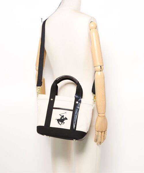BEVERLY HILLS POLO CLUB(ビバリーヒルズポロクラブ)の「【Beverly Hills Polo Club/ビバリーヒルズポロクラブ】ポニー刺繍キャンバストートバッグ(ショルダーストラップ付)(トートバッグ・レディース・ホワイト系1/ホワイト系2/ブラック/グレー・FREE)」の5枚目の写真
