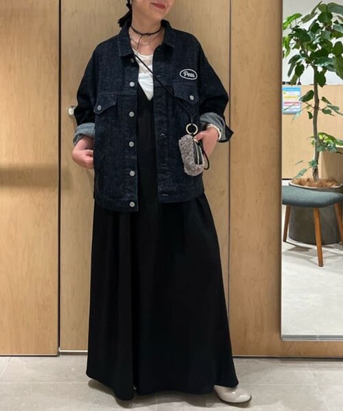 GALLARDAGALANTE(ガリャルダガランテ)の「【万能ワンピース】【オールシーズン活躍】ディープVキャミワンピース(ワンピース・レディース・オフホワイト/ブラック/グレイッシュベージュ・FREE)」の21枚目の写真