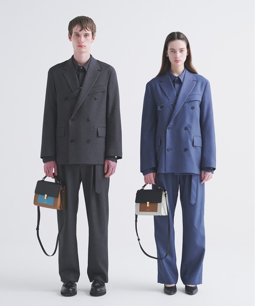 CULLNI(クルニ)の「Clasp lock Leather Pocket Hand Bag(ショルダーバッグ・メンズ・ブルーグリーン/ブラウン系/ブラック/オフホワイト/グレー・ONESIZE)」の6枚目の写真