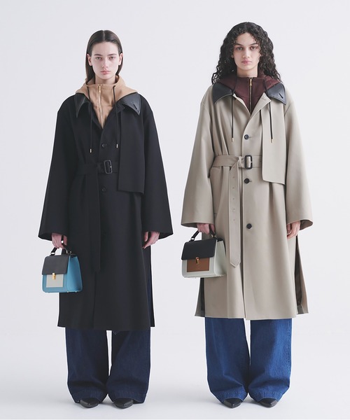 CULLNI(クルニ)の「Clasp lock Leather Pocket Hand Bag(ショルダーバッグ・メンズ・ブルーグリーン/ブラウン系/ブラック/オフホワイト/グレー・ONESIZE)」の7枚目の写真