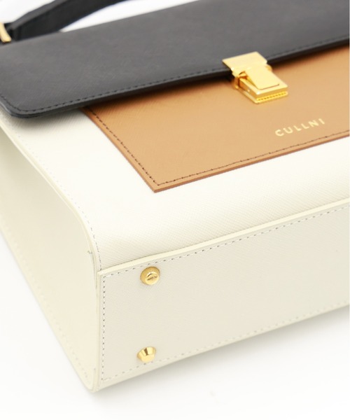 CULLNI(クルニ)の「Clasp lock Leather Pocket Hand Bag(ショルダーバッグ・メンズ・ブルーグリーン/ブラウン系/ブラック/オフホワイト/グレー・ONESIZE)」の11枚目の写真