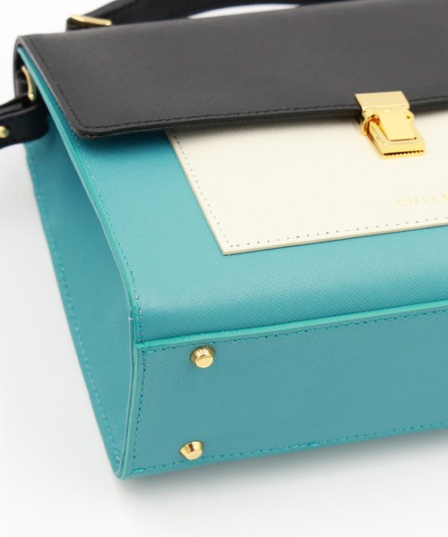CULLNI(クルニ)の「Clasp lock Leather Pocket Hand Bag(ショルダーバッグ・メンズ・ブルーグリーン/ブラウン系/ブラック/オフホワイト/グレー・ONESIZE)」の20枚目の写真