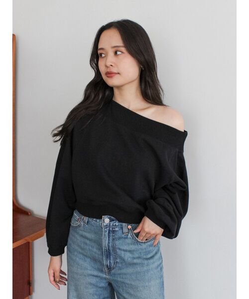 Ungrid（アングリッド）の「オフショルスウェット（スウェット・レディース・ボルドー/グリーン系その他/ライトグレー/ブラック・FREE）」の11枚目の写真