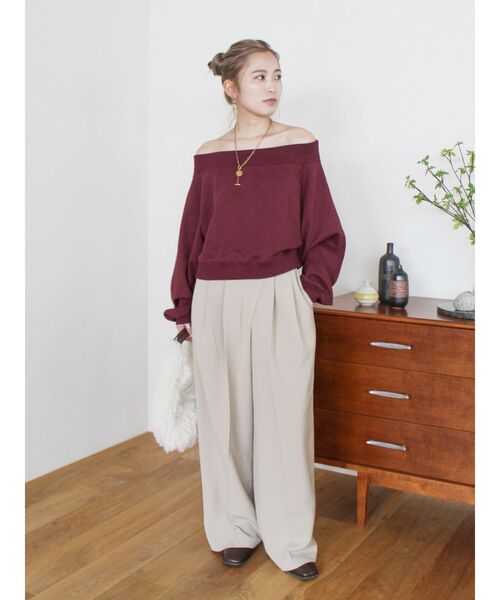 Ungrid（アングリッド）の「オフショルスウェット（スウェット・レディース・ボルドー/グリーン系その他/ライトグレー/ブラック・FREE）」の20枚目の写真