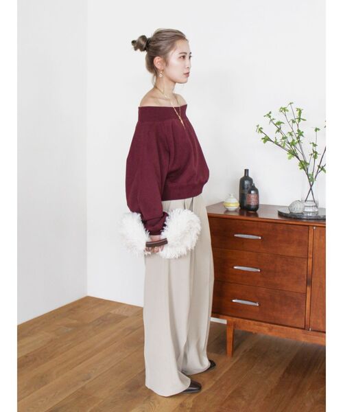 Ungrid（アングリッド）の「オフショルスウェット（スウェット・レディース・ボルドー/グリーン系その他/ライトグレー/ブラック・FREE）」の21枚目の写真