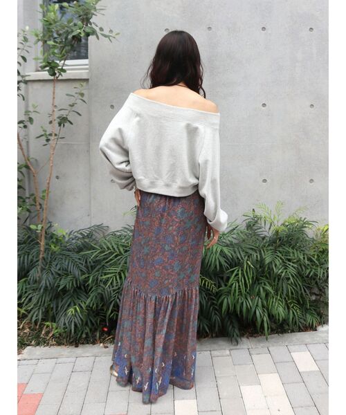 Ungrid（アングリッド）の「オフショルスウェット（スウェット・レディース・ボルドー/グリーン系その他/ライトグレー/ブラック・FREE）」の12枚目の写真