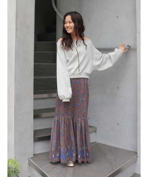 Ungrid（アングリッド）の「オフショルスウェット（スウェット・レディース・ボルドー/グリーン系その他/ライトグレー/ブラック・FREE）」の13枚目の写真