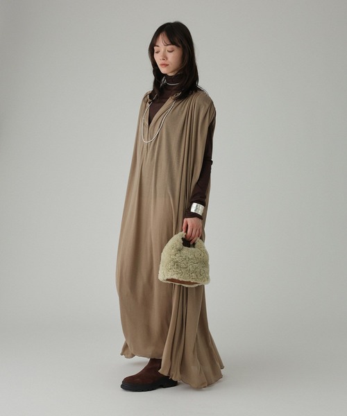 BABYLONE(バビロン)の「ドレープジャージドレス(ワンピース・レディース・ベージュ/チャコール・フリー)」の18枚目の写真