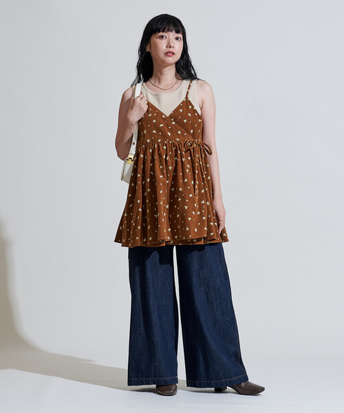 FREAK'S STORE（フリークスストア）の「カントリーフラワー コーデュロイ カシュクールキャミソール＜セットアップ対応＞/小花柄（キャミソール・レディース・キャメル/チャコール/ナチュラル・ﾌﾘ-）」の9枚目の写真