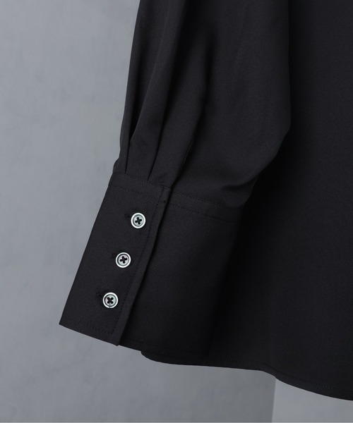 welise(ウェライズ)の「welise×犬飼京 -ephemeral- リッチドレープスムース ビックカラー&カフス 2wayオープンカラー/レギュラーカラー シャツ(シャツ/ブラウス・メンズ・ブラック/ホワイト・XS/L/M/S)」の17枚目の写真