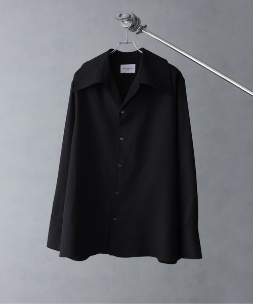 welise(ウェライズ)の「welise×犬飼京 -ephemeral- リッチドレープスムース ビックカラー&カフス 2wayオープンカラー/レギュラーカラー シャツ(シャツ/ブラウス・メンズ・ブラック/ホワイト・XS/L/M/S)」の8枚目の写真