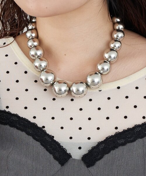 CIAOPANIC(チャオパニック)の「【Lumé/ルメ】BIGボールネックレス(ネックレス・レディース・ゴールド/シルバー・FREE)」の2枚目の写真