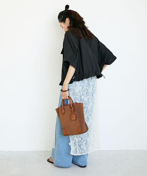 le.coeur blanc（ルクールブラン）の「《シワになりにくく速乾性》ドビークロスドロストブルゾン（ブルゾン・レディース・ブラック/キャメル・38）」の19枚目の写真