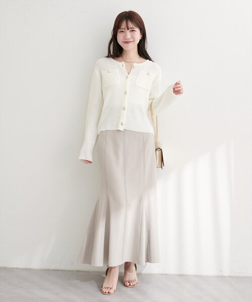 natural couture(ナチュラルクチュール)の「【WEB限定】ポケ付き金釦ワッフル編みカーディガン(カーディガン/ボレロ・レディース・ブラウン/ボルドー/ブラック/ブルー/オフホワイト・FREE)」の9枚目の写真