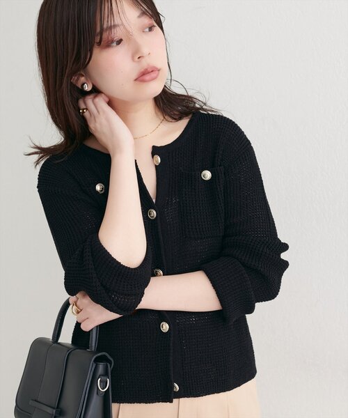 natural couture(ナチュラルクチュール)の「【WEB限定】ポケ付き金釦ワッフル編みカーディガン(カーディガン/ボレロ・レディース・ブラウン/ボルドー/ブラック/ブルー/オフホワイト・FREE)」の13枚目の写真