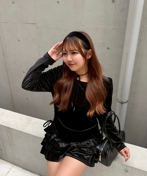 セール】【めい@may_81oセレクト】ベロア裾フリルミニワンピース