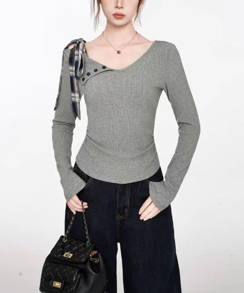 gossip!ロサンゼルス(ゴシップロサンゼルス)の「リボンアクセント ワンショルダーニットトップス(Tシャツ/カットソー・レディース・グレー/ライトグレー・M)」の10枚目の写真