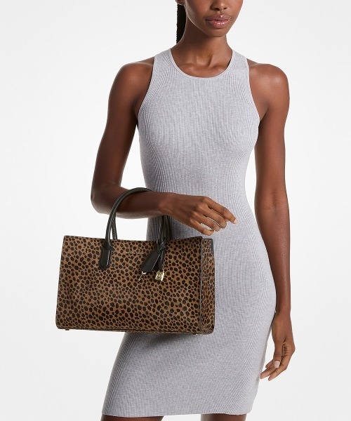 MICHAEL KORS(マイケルコース)の「SCARLETT チータープリント カーフヘア サッチェル ミディアム(ハンドバッグ・レディース・ブラウン系その他・FREE)」の5枚目の写真