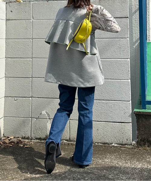 mi via loca（ミヴィアロカ）の「ダンボールBACKフリルベスト（ベスト・レディース・グレー/グレー系その他/ブラック・FREE）」の21枚目の写真